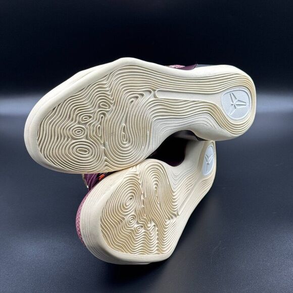 Nike Kobe 9 EM 'Silk' - Picture 8 of 10